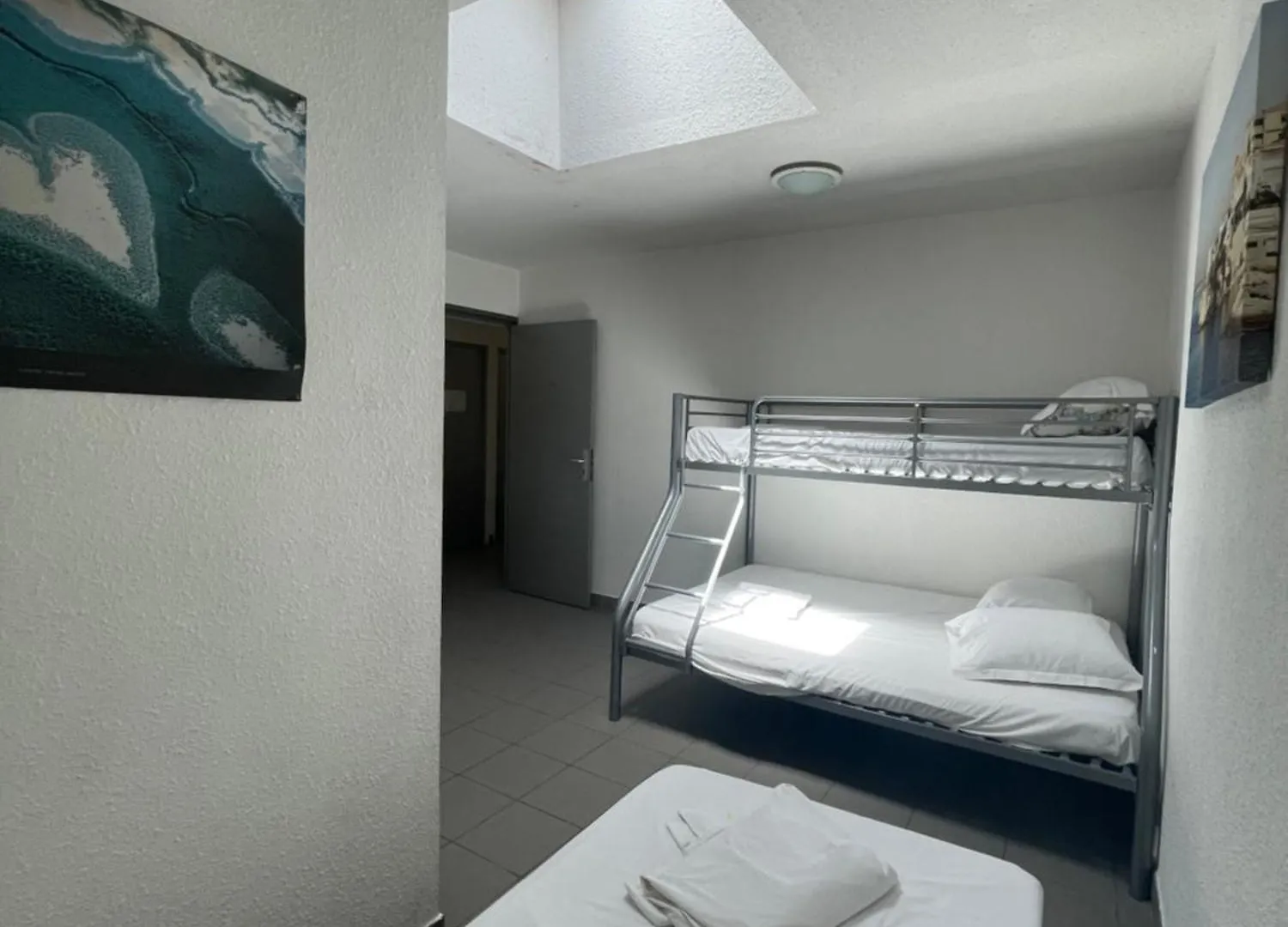 Balaena hébergement Marsella Hostal